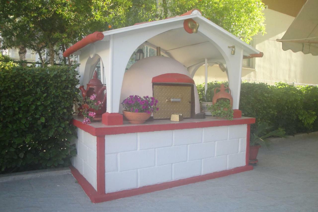 Anna Christina Hotel Камена Вурла Екстериор снимка